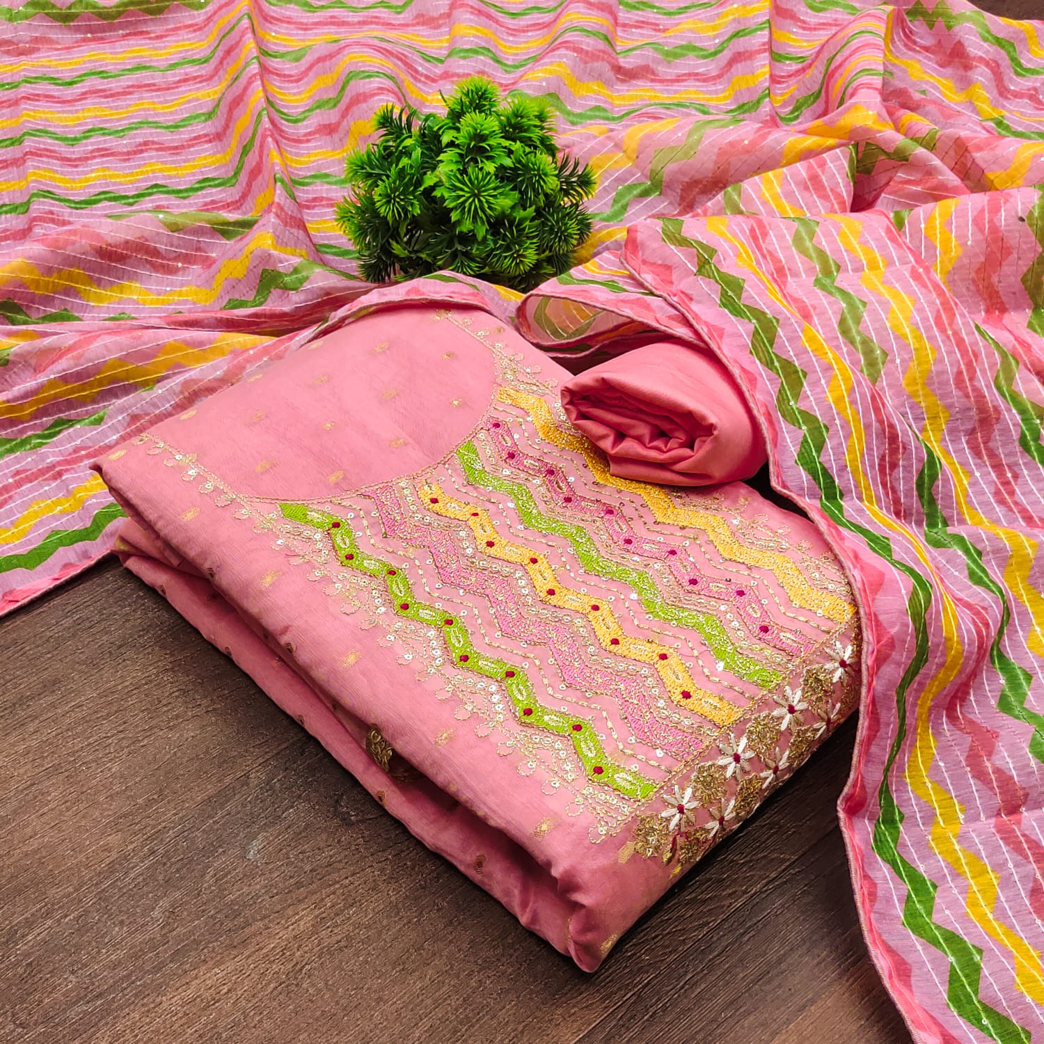 Ds Designer Suit Non Catalog Dress Material Wholesale Market In Surat
